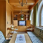 Πανσιόν Neururer