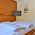 Πανσιόν Neururer