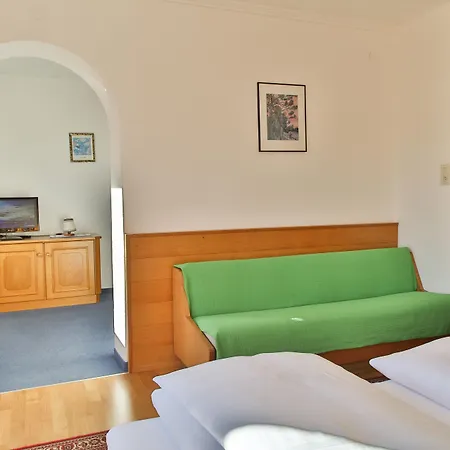 招待所 内瑞尔宾馆 3*