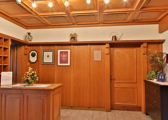 Konukevi Neururer 3*