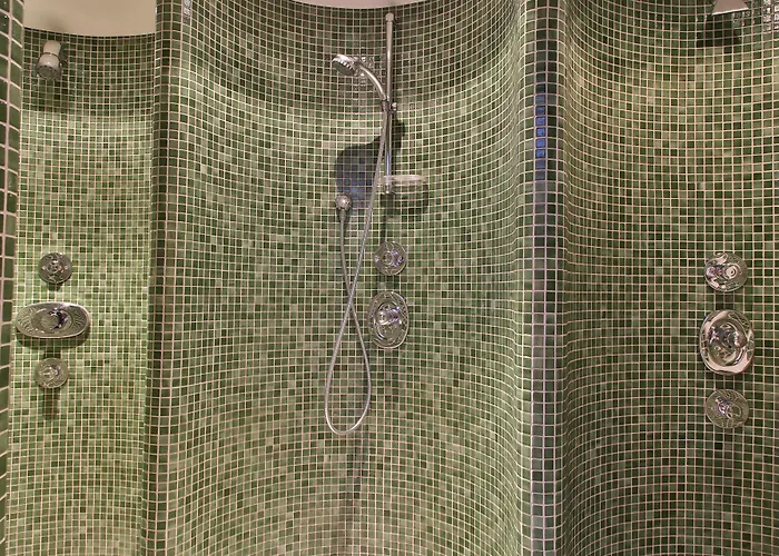 Gasthuis Neururer 3*