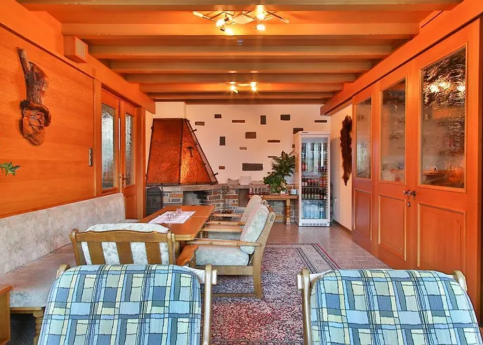 Neururer Konukevi 3*