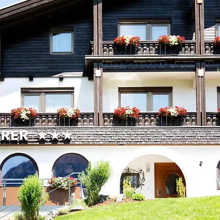 Pensión Neururer 3*