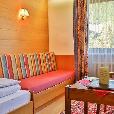 Pensión Neururer 3*